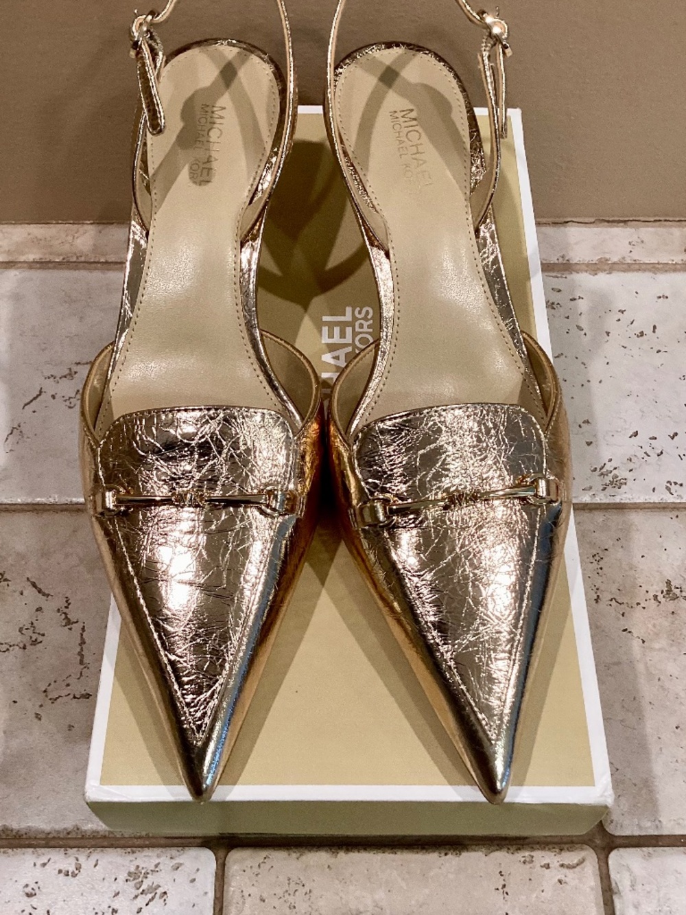 MICHAEL Michael Kors LENA Crackled Gold Leather Slingback Pumps Sz 6M